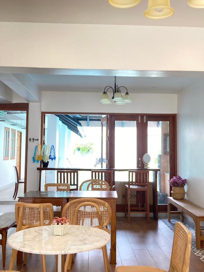 Valentier Cafe And Hotel Chiang Mai Luaran gambar