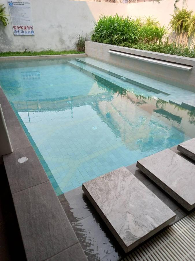 Valentier Cafe And Hotel Chiang Mai Luaran gambar