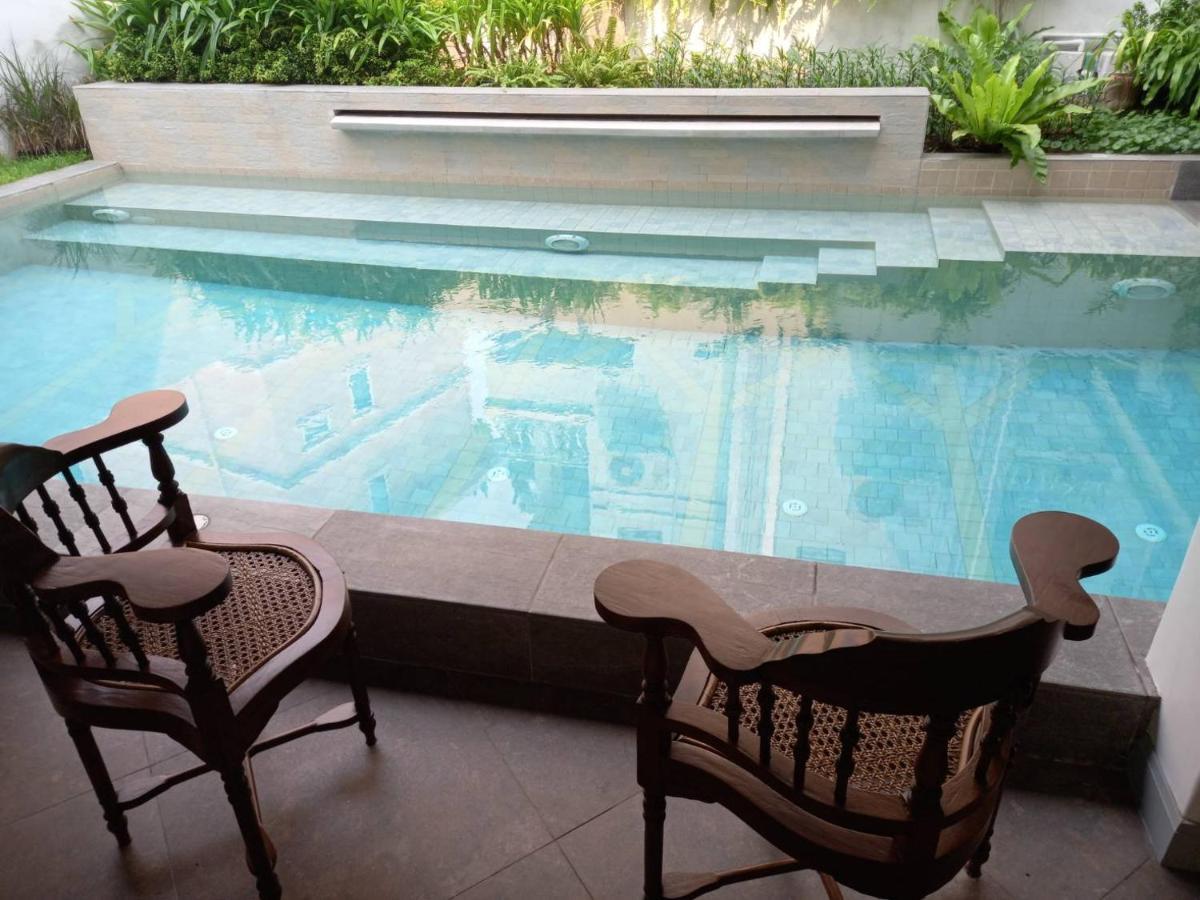 Valentier Cafe And Hotel Chiang Mai Luaran gambar