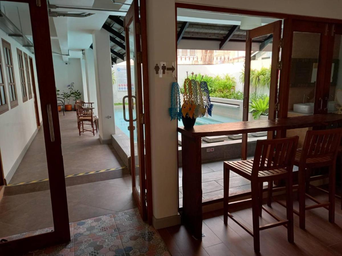 Valentier Cafe And Hotel Chiang Mai Luaran gambar