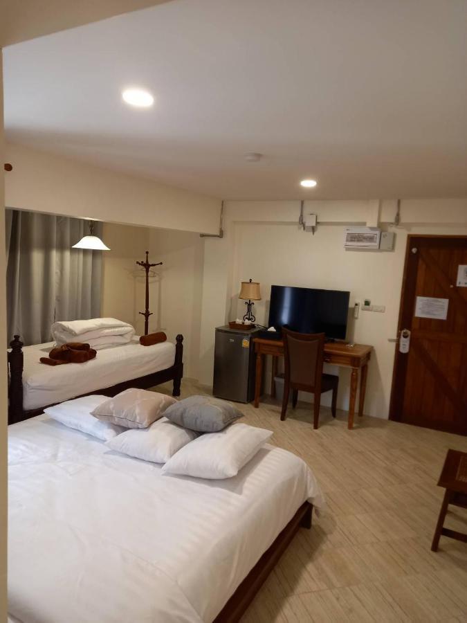 Valentier Cafe And Hotel Chiang Mai Luaran gambar