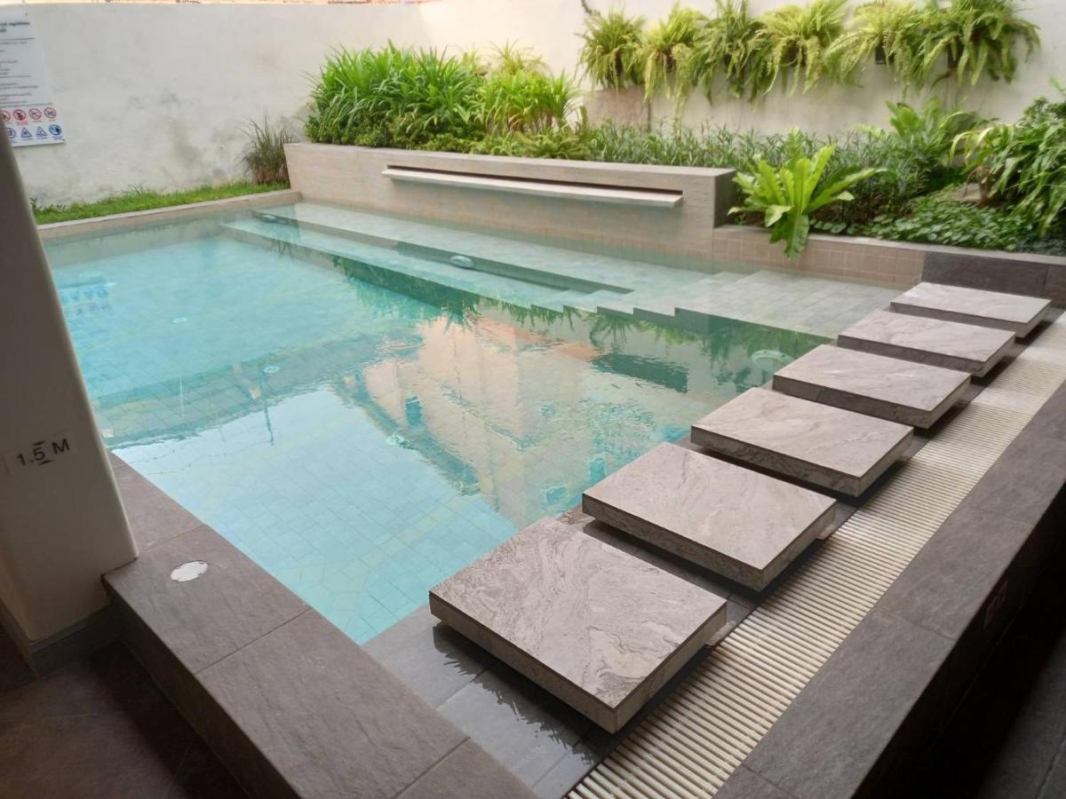 Valentier Cafe And Hotel Chiang Mai Luaran gambar