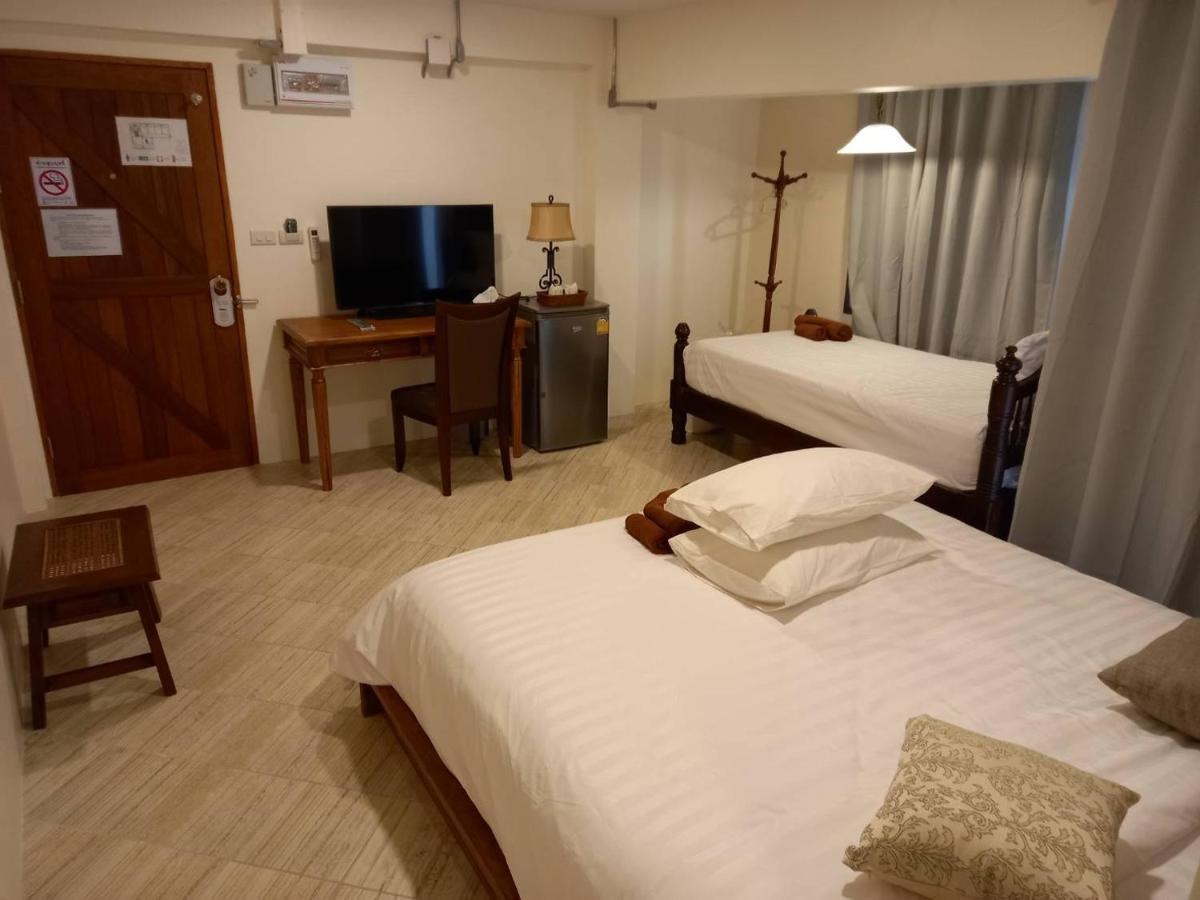 Valentier Cafe And Hotel Chiang Mai Luaran gambar
