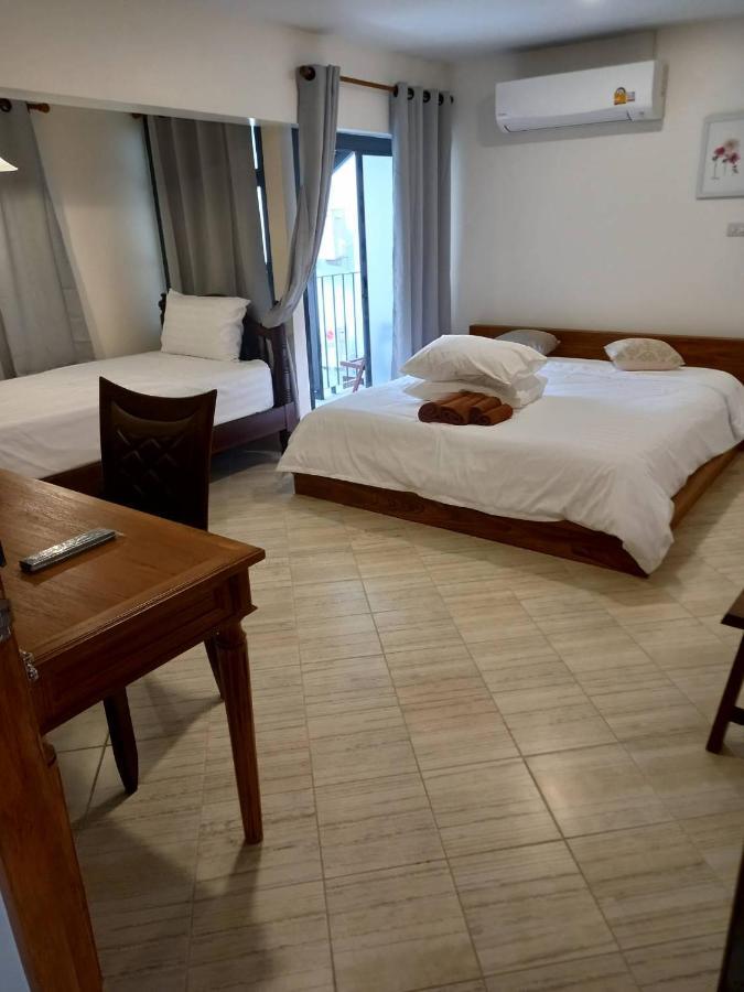 Valentier Cafe And Hotel Chiang Mai Luaran gambar