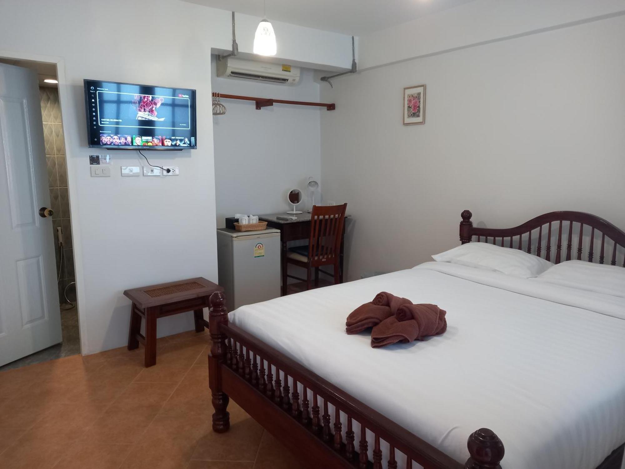 Valentier Cafe And Hotel Chiang Mai Luaran gambar