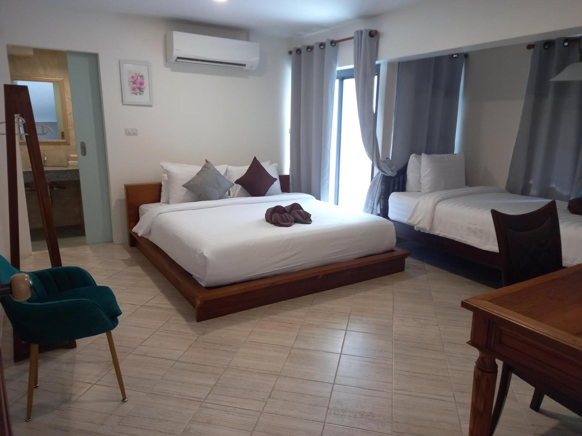 Valentier Cafe And Hotel Chiang Mai Luaran gambar